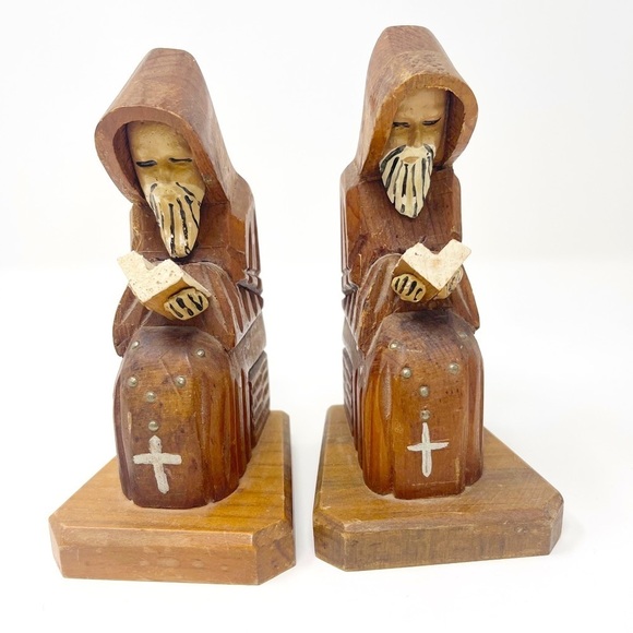 Vintage Religious Hooded Saint Wood Carved Library Bookends - Picture 1 of 9